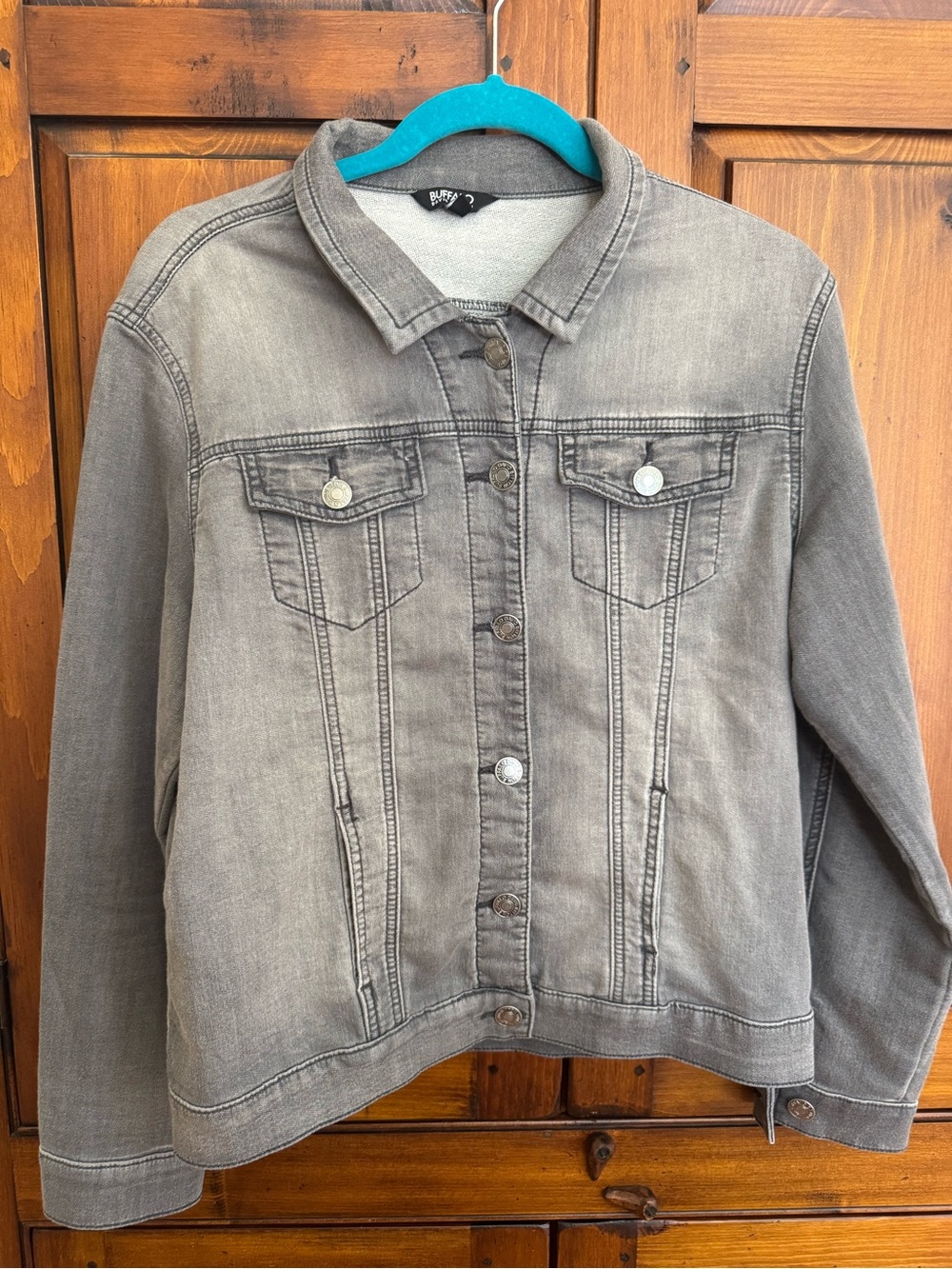 Buffalo Size Large Gray Soft Denim Jacket - Classic Women's Trucker. NWOT